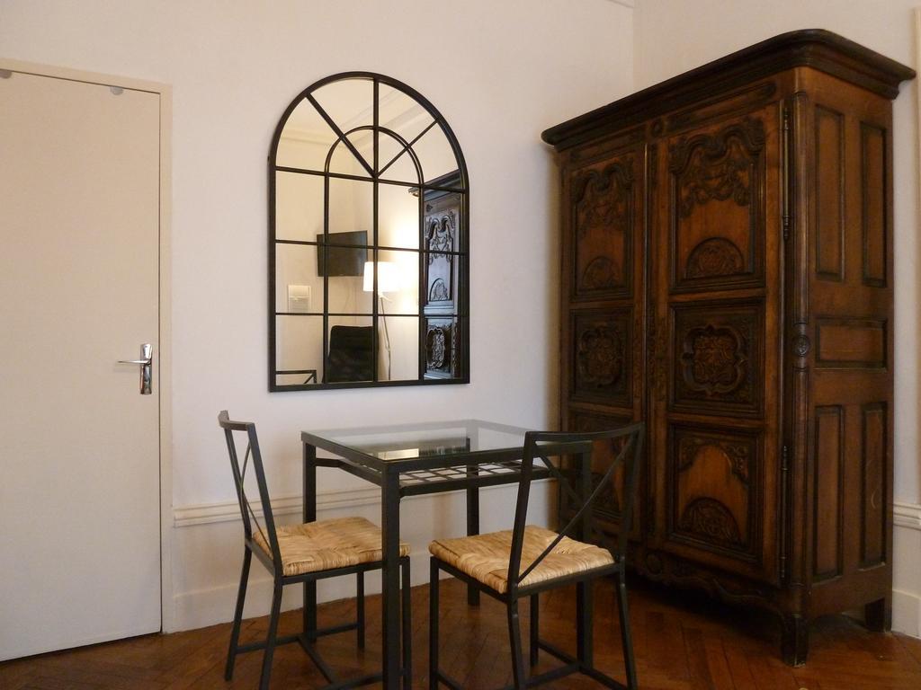 B&B Clos Feuillat Lyon Habitación foto